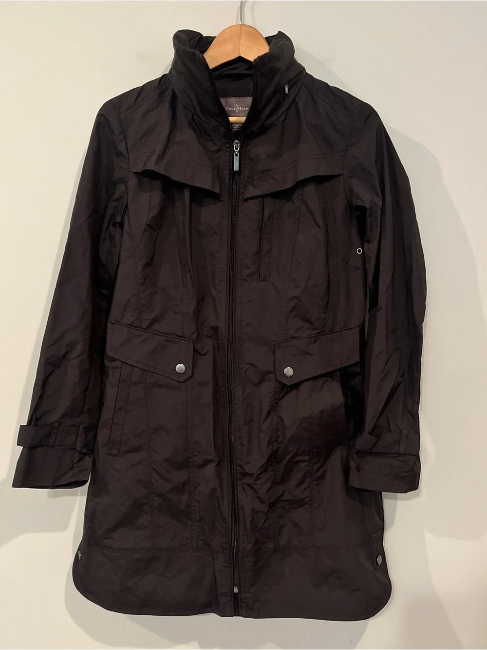 NWOT Black Lightweight Women's Trench Rain Coat With Hidden Hood